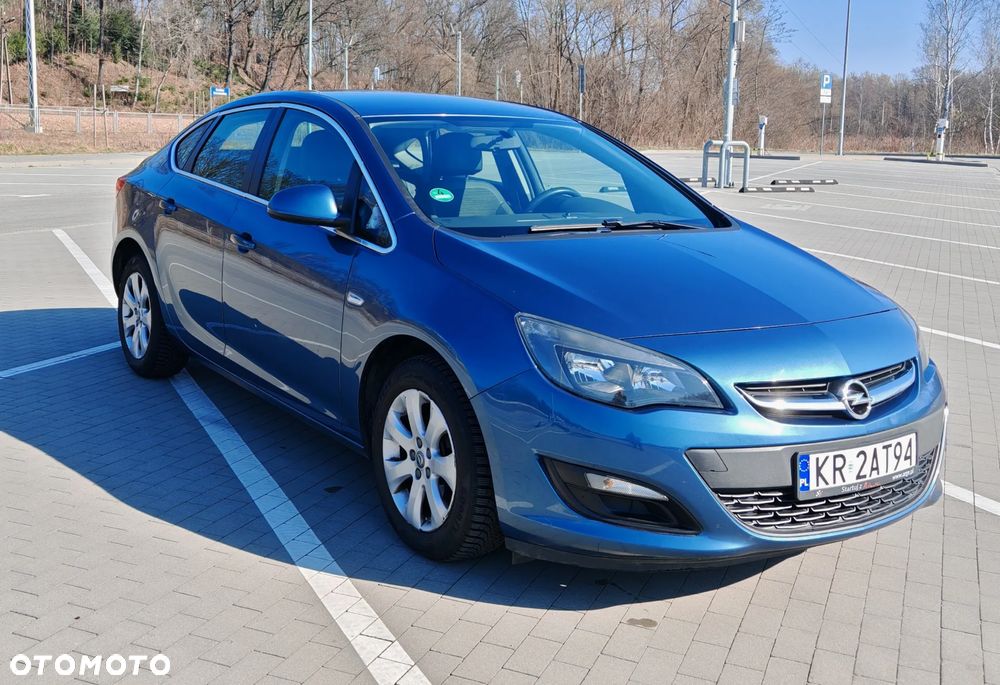 Opel Astra 1.4 T Active - 3