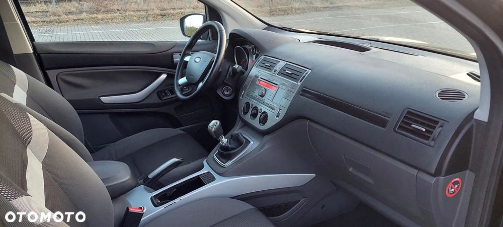 Ford Kuga 2.0 TDCi 2x4 Trend - 32