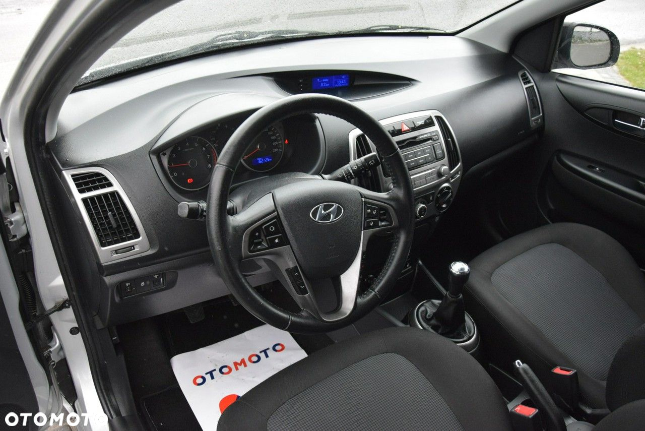 Hyundai i20 1.25 Wersja Jubileuszowa - 25