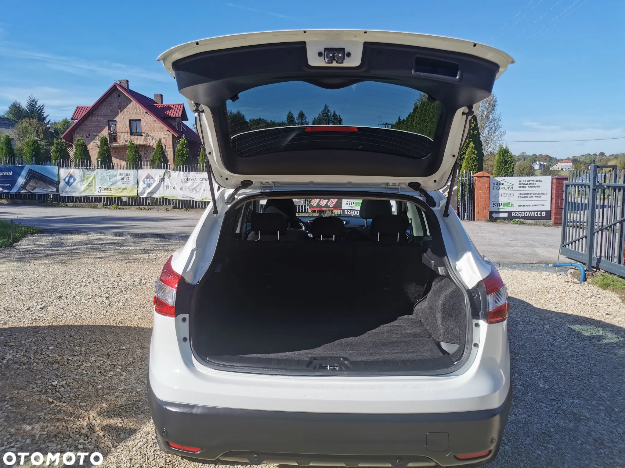 Nissan Qashqai 1.2 DIG-T N-Connecta EU6 - 9