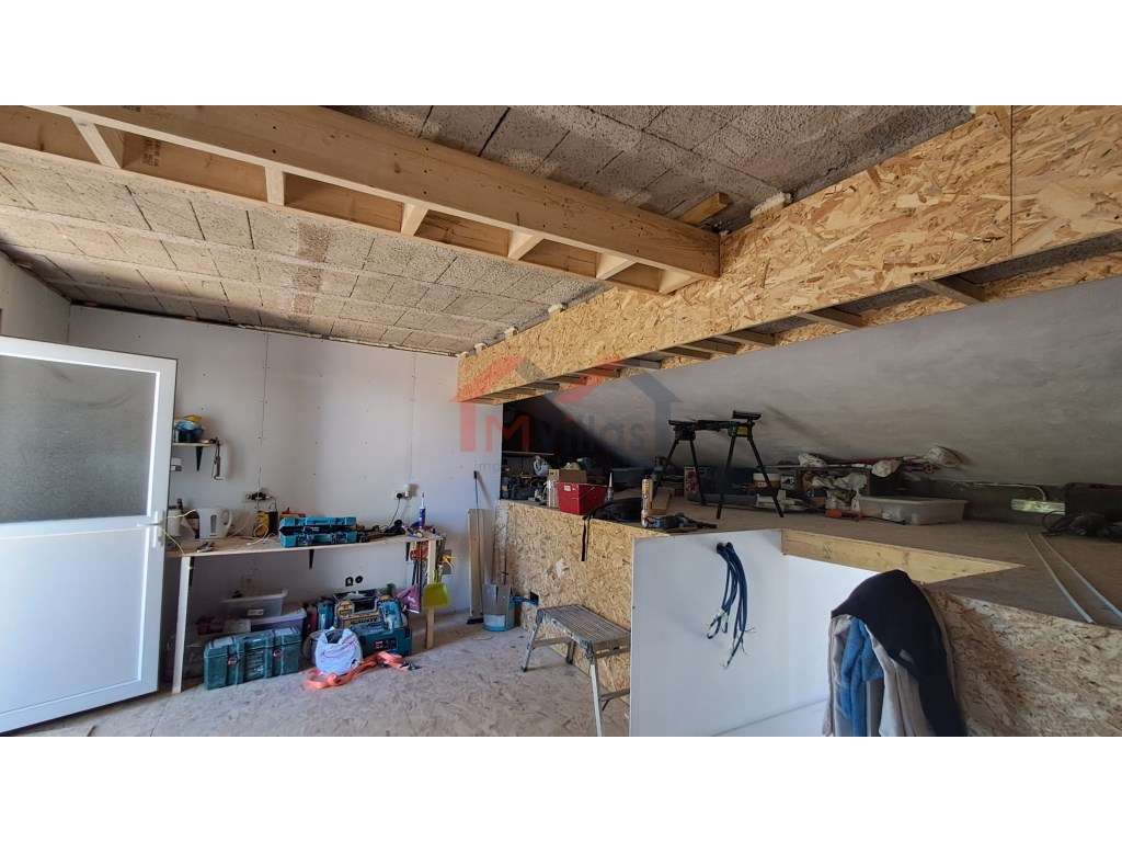 Moradia V2 renovada com terreno em Salir - Loulé - Grande imagem: 5/23