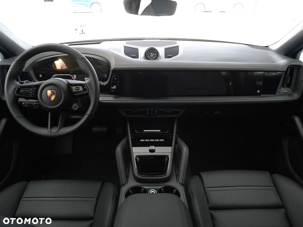 Porsche Cayenne E-Hybrid PHEV Black Edition - 36