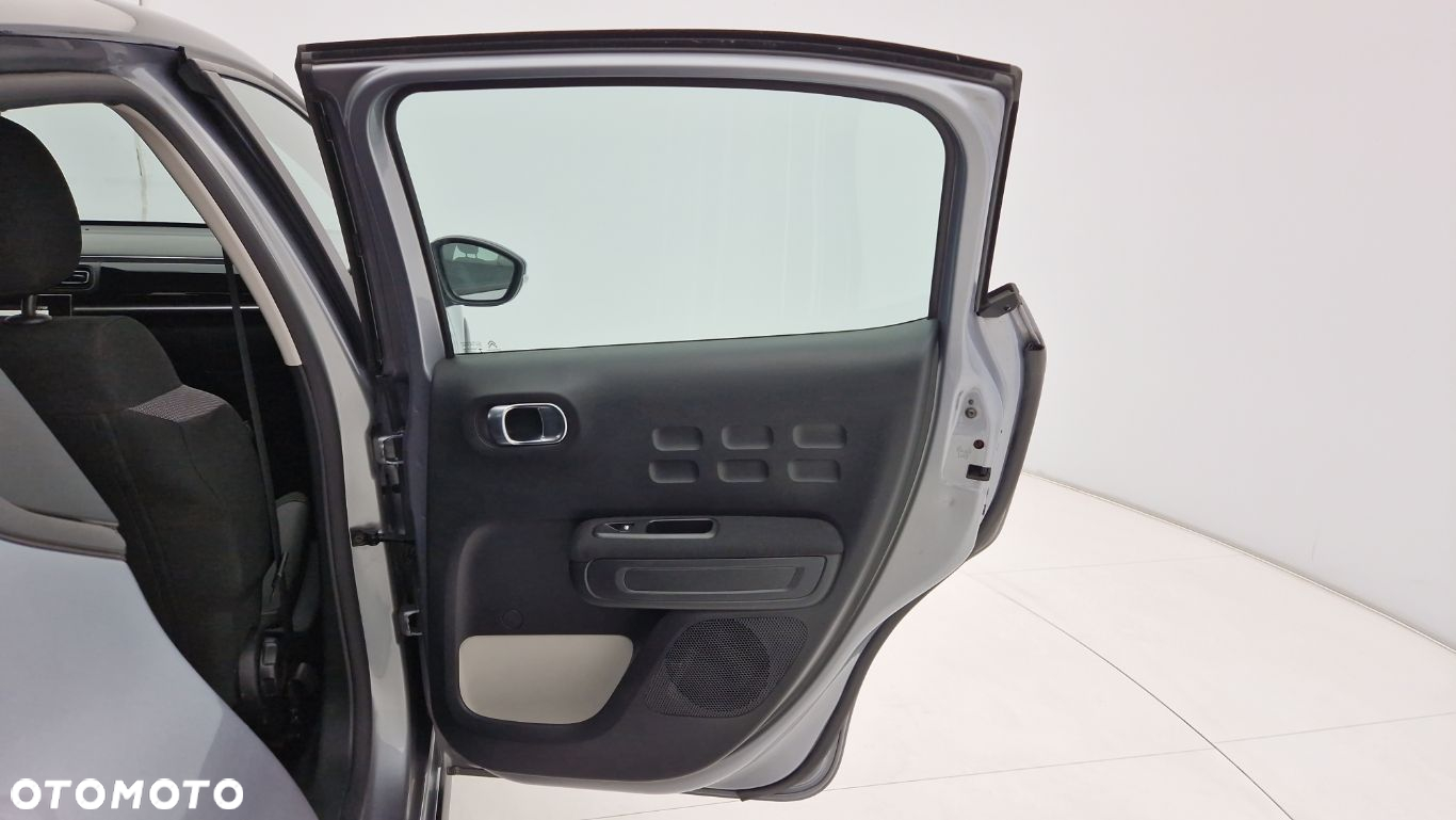Citroën C3 1.2 PureTech Shine EAT6 - 24