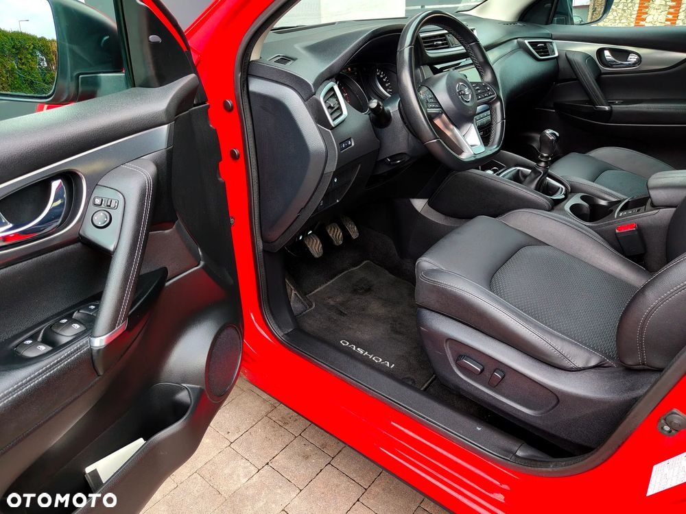 Nissan Qashqai 1.7 dCi TEKNA - 6