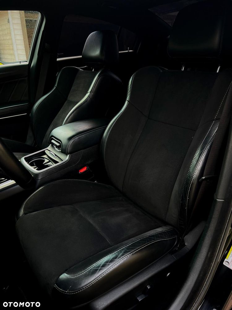 Dodge Charger 5.7 R/T - 18
