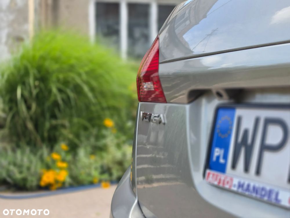Kia Venga - 12
