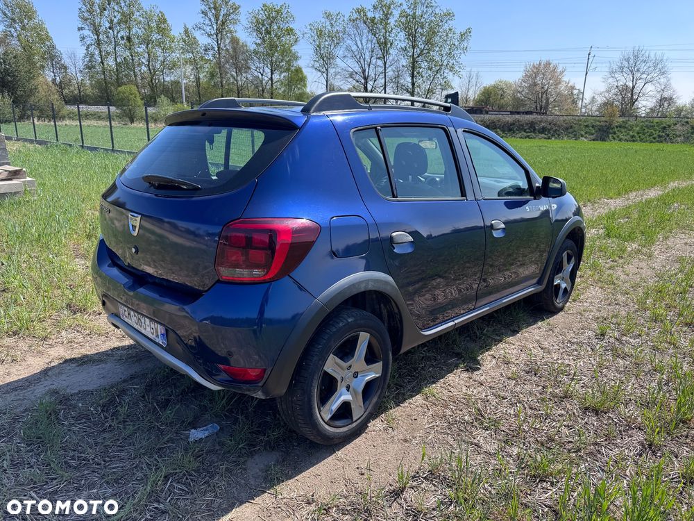Dacia Sandero Stepway TCe 90 (S&S) Celebration - 9
