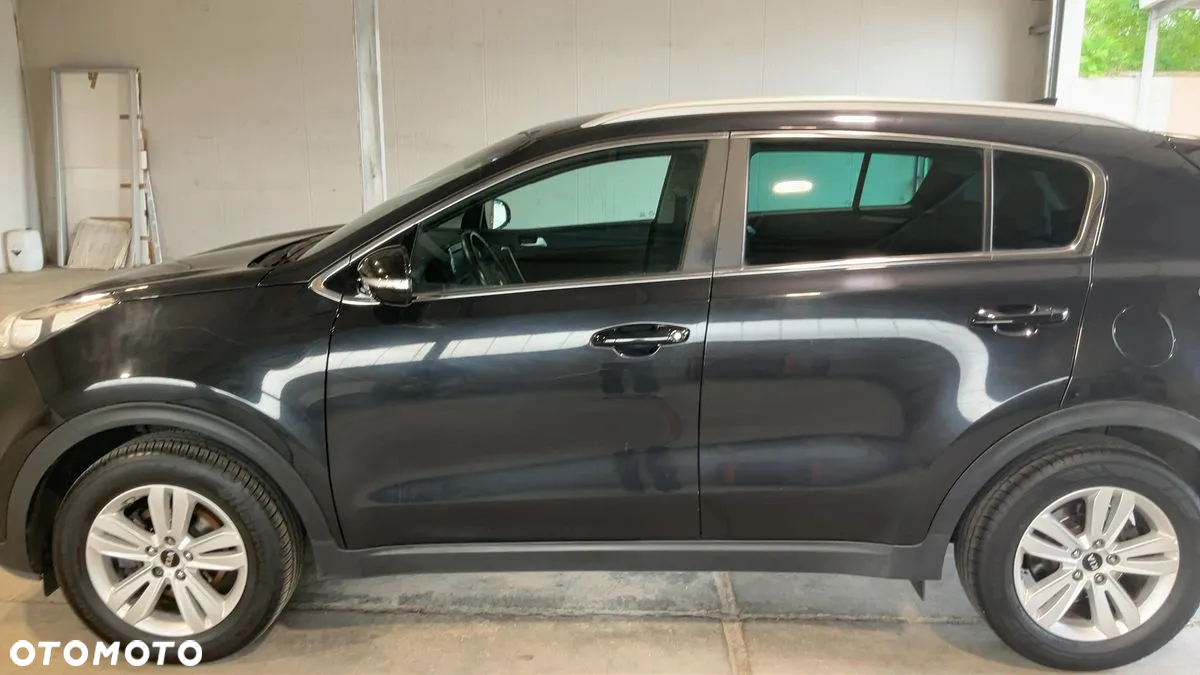 Kia Sportage 1.7 CRDI 2WD Dream-Team Edition - 12