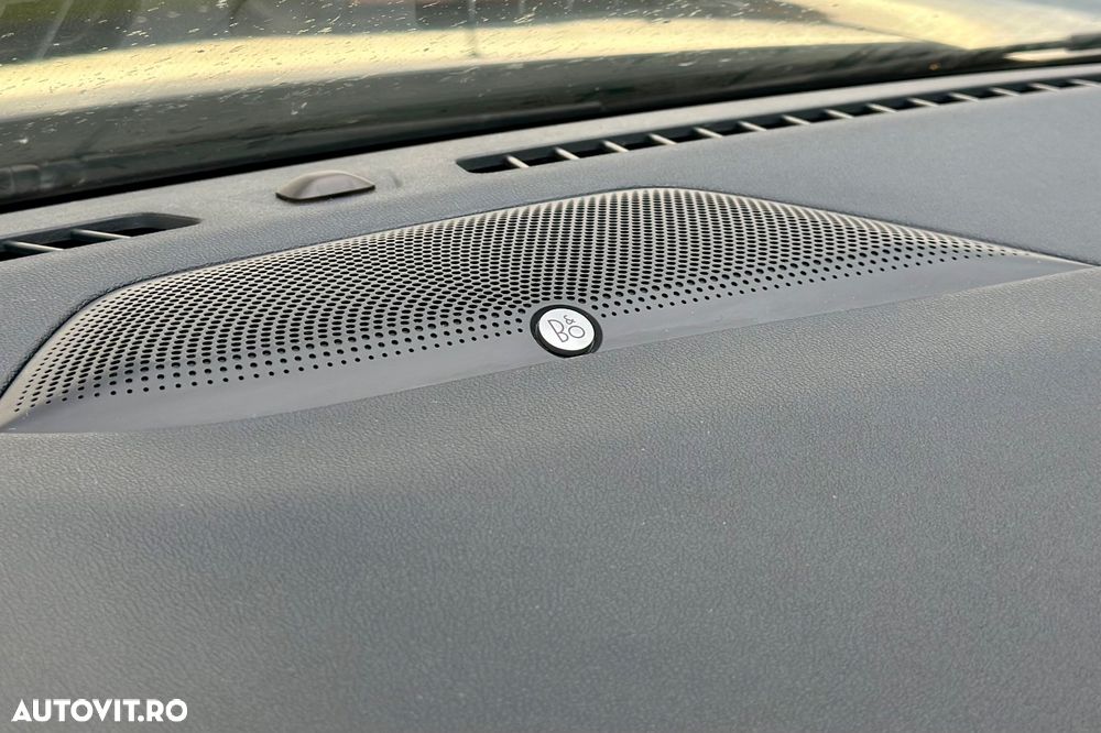 Ford Kuga 2.0 EcoBlue A8 AWD ST Line - 25