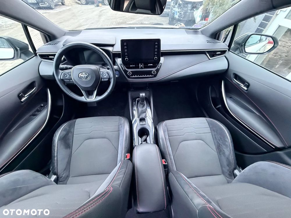 Toyota Corolla 2.0 Hybrid Comfort - 23