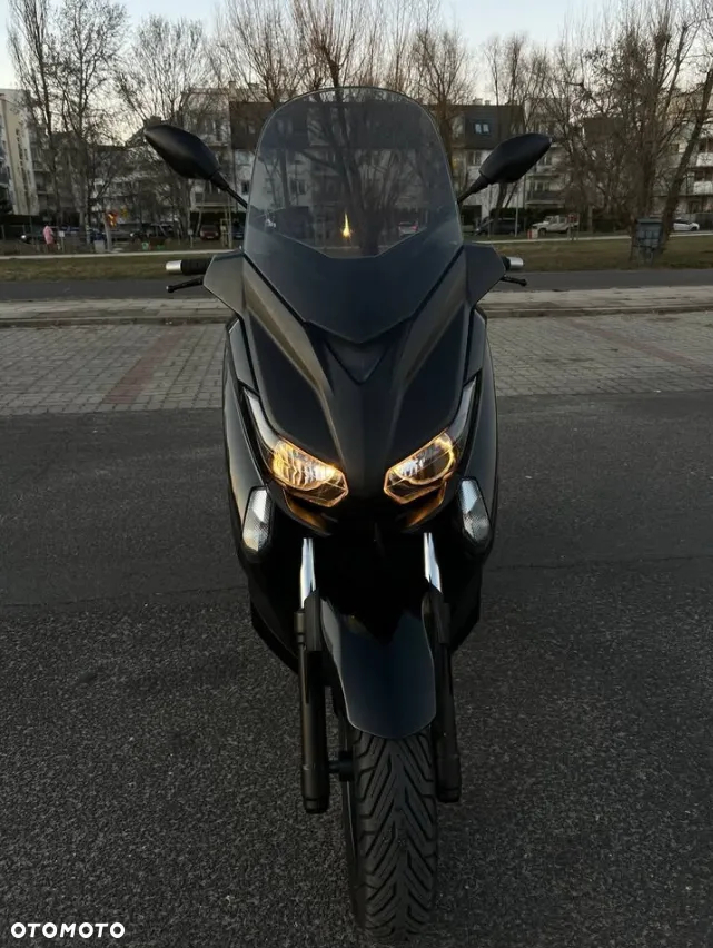 Yamaha X-max - 4