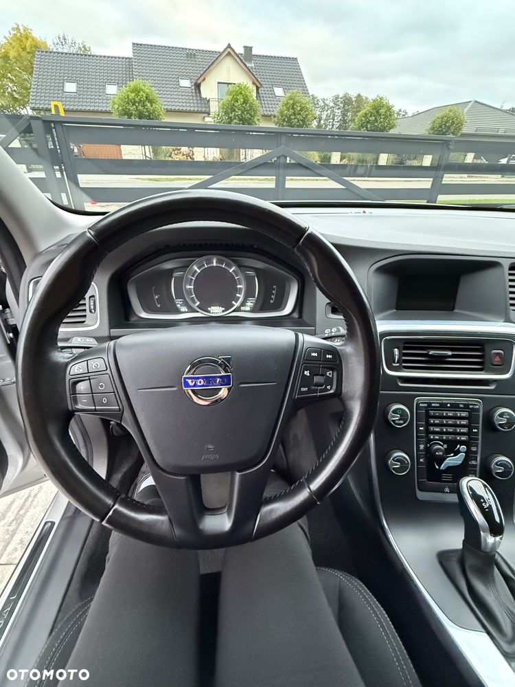 Volvo V60 D4 Drive-E Kinetic - 10