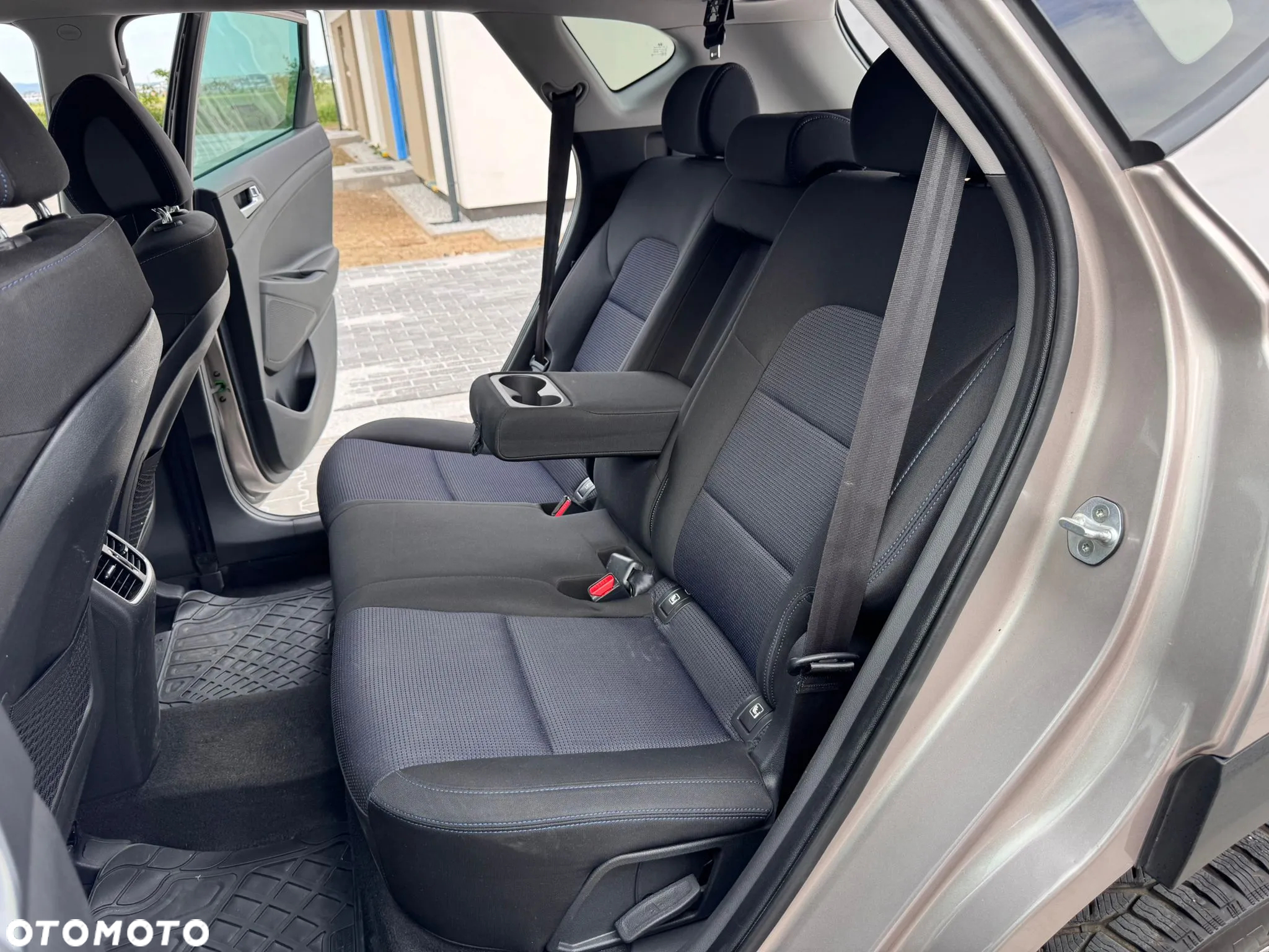 Hyundai Tucson 1.6 GDI BlueDrive Design 2WD - 20