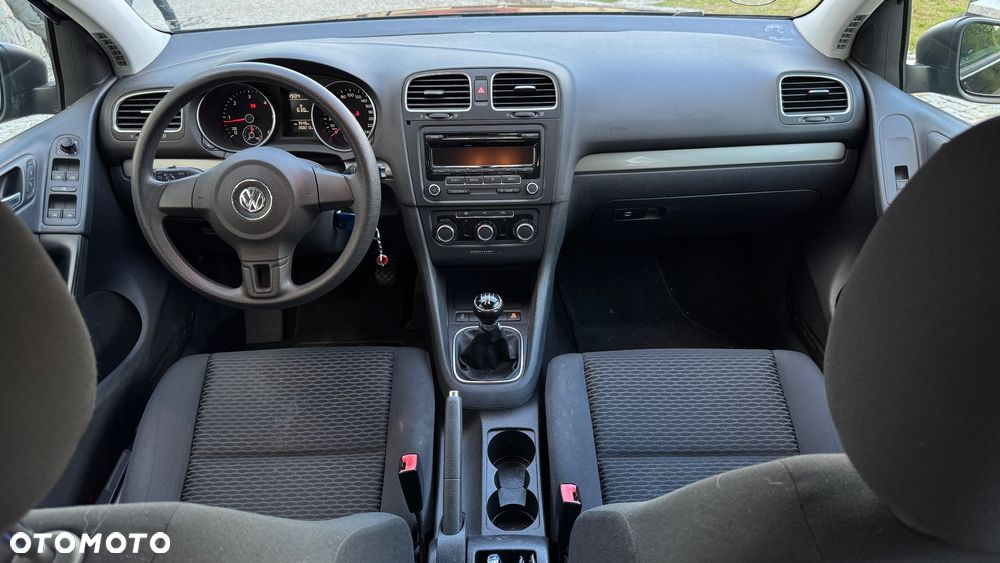 Volkswagen Golf 1.6 TDI DPF BlueMotion - 11