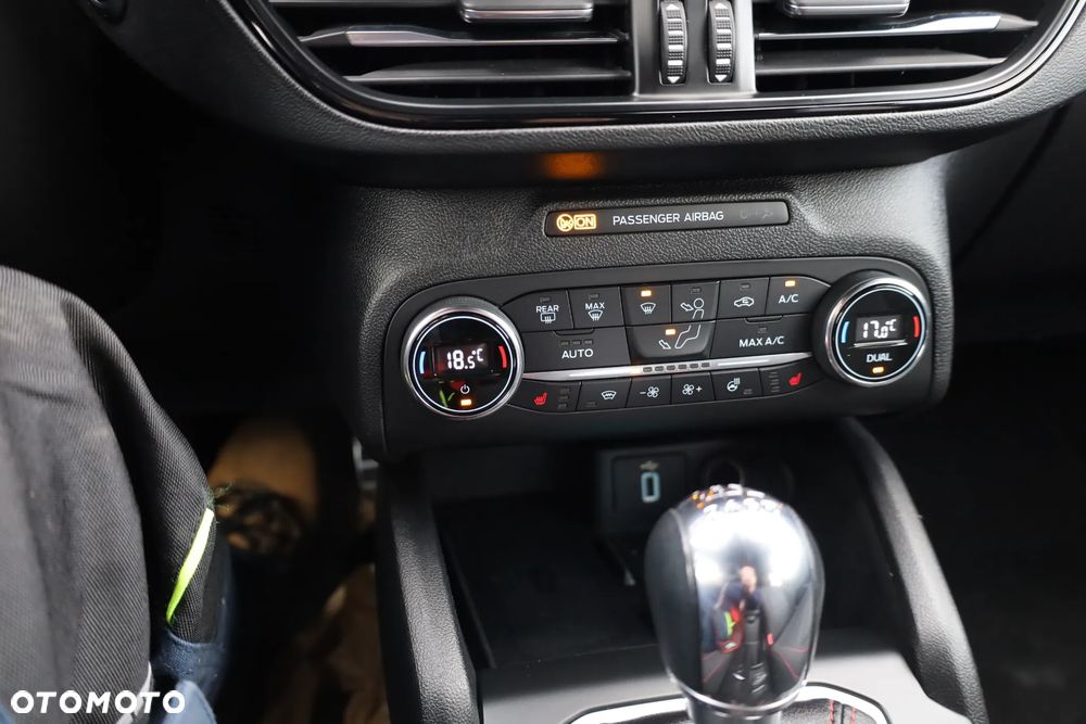 Ford Focus 1.0 EcoBoost ST-Line - 17
