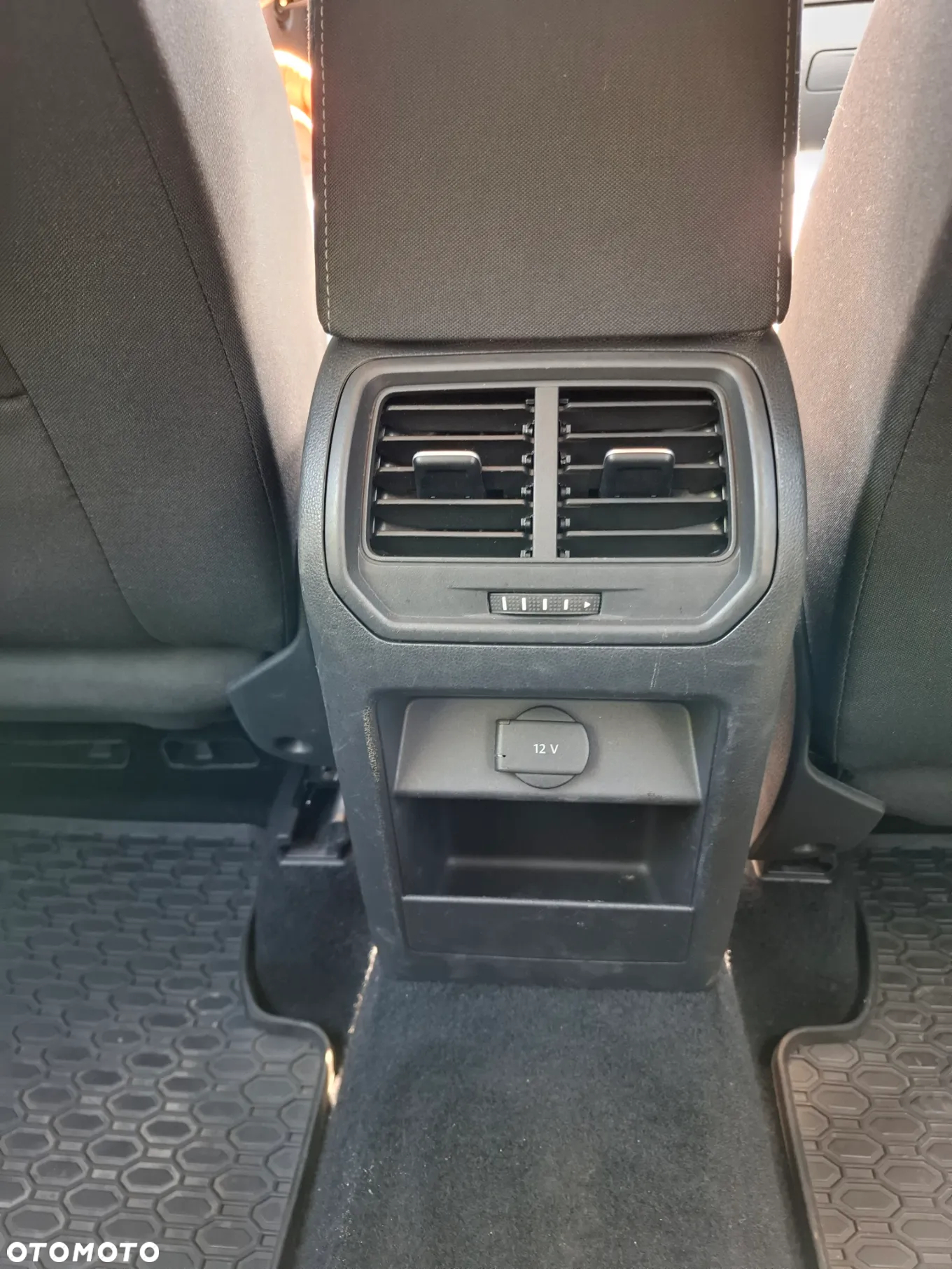 Volkswagen Golf Sportsvan VII SV 1.4 TSI BMT Comfortline - 19