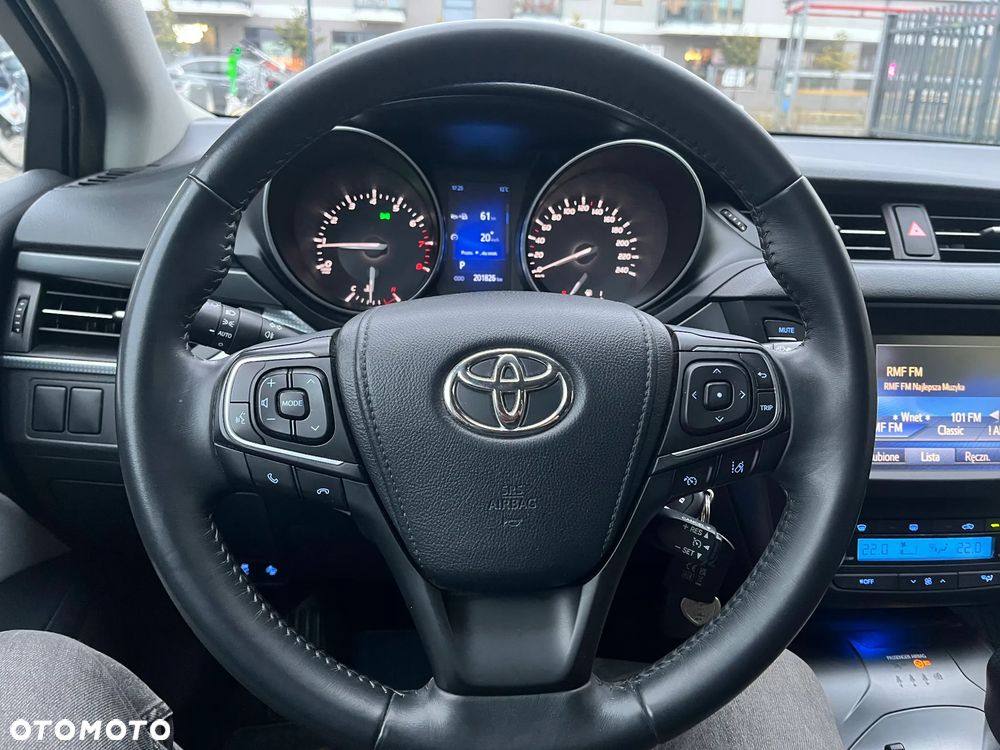 Toyota Avensis 2.0 Premium MS - 7