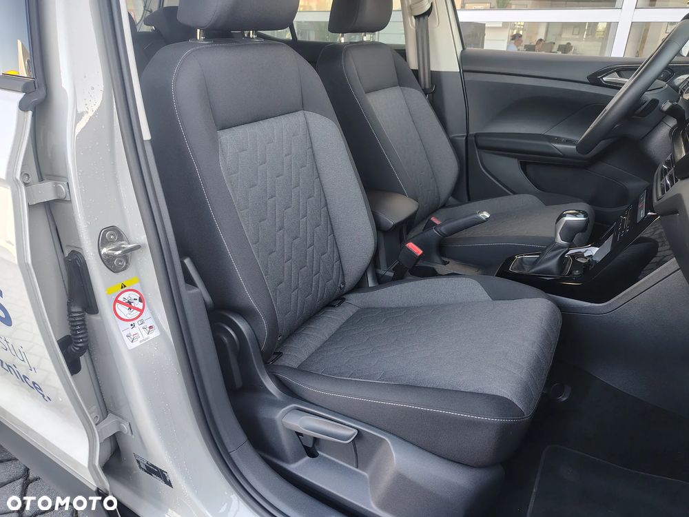 Volkswagen T-Cross - 11
