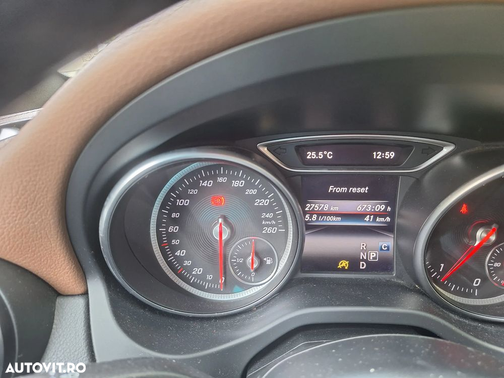 Mercedes-Benz CLA - 24