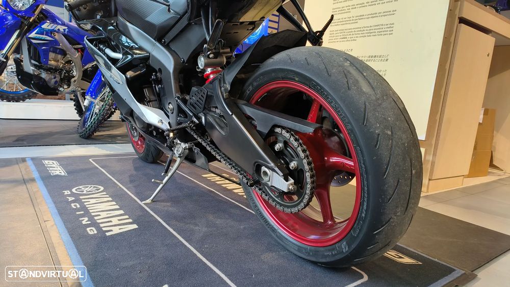 Yamaha YZF R6 - 8