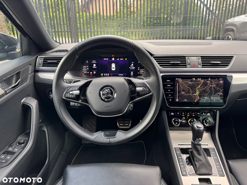 Skoda Superb 2.0 TSI 4x4 L&K DSG - 19