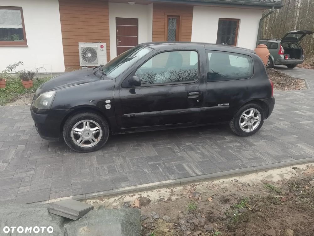 Renault Clio - 2