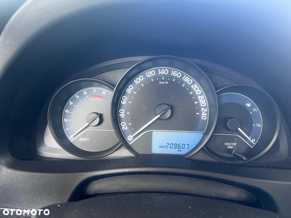 Toyota Auris 1.6 Comfort - 14