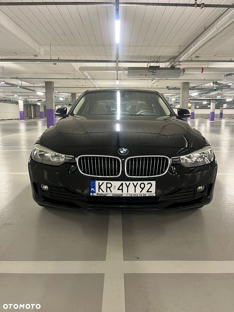 BMW Seria 3 328i xDrive - 8