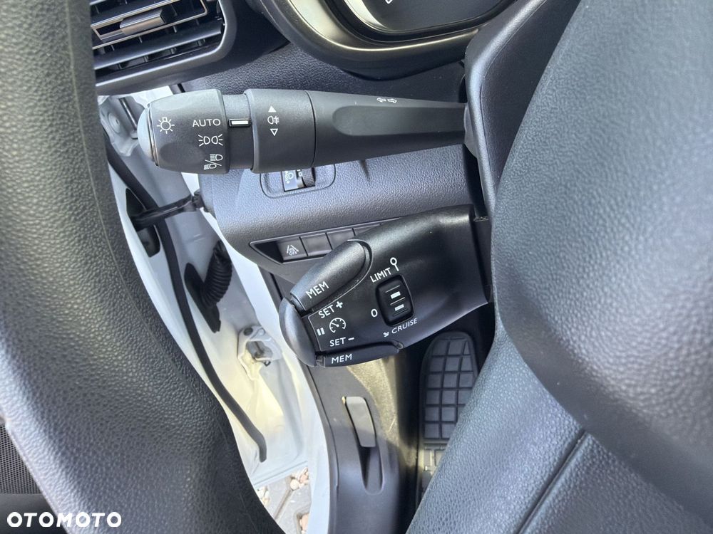 Toyota Proace City Verso Long 1.5 D-4D Combi - 28