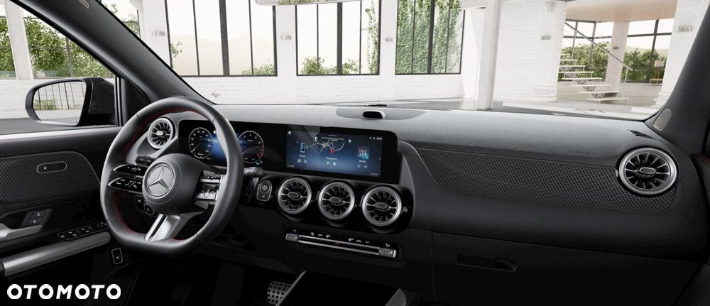 Mercedes-Benz GLA - 9