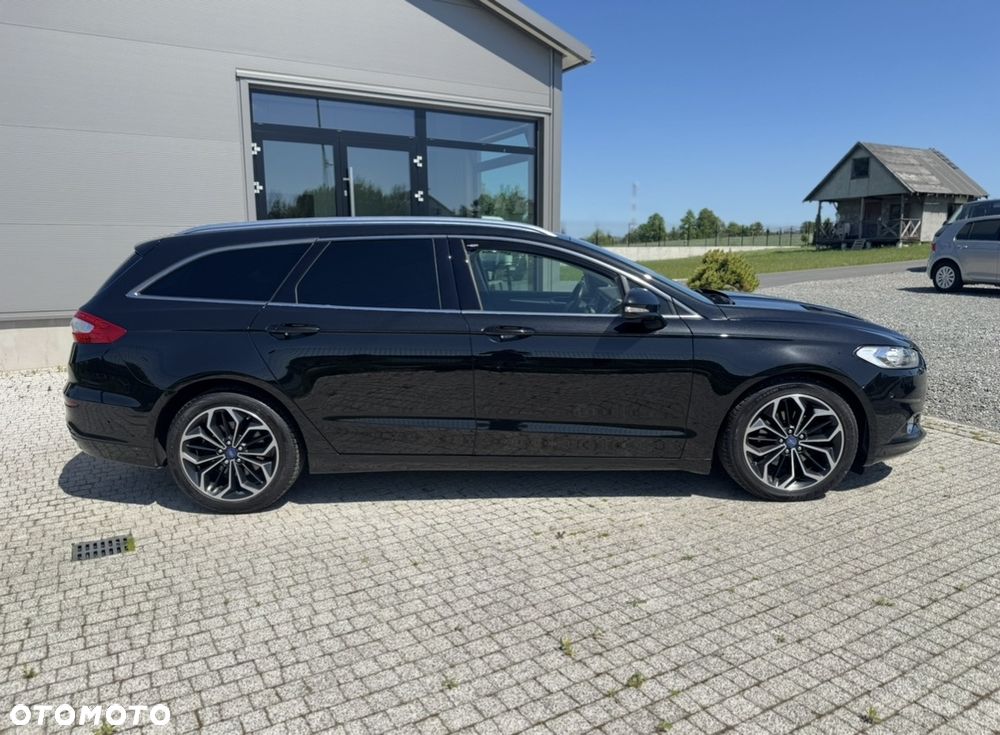 Ford Mondeo 2.0 TDCi STart-Stopp PowerShift-Aut Titanium - 4