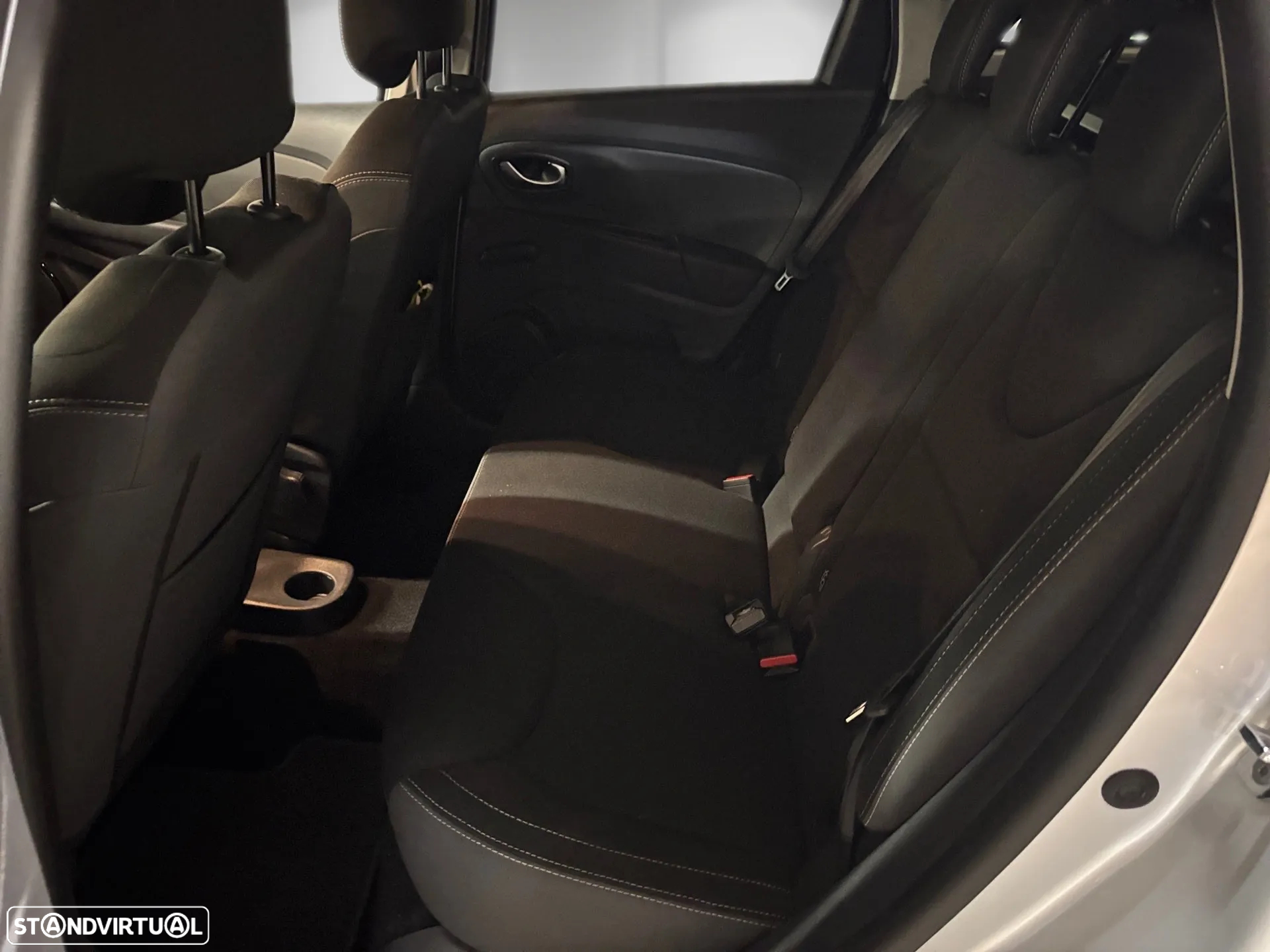 Renault Clio 0.9 TCe Limited - 8