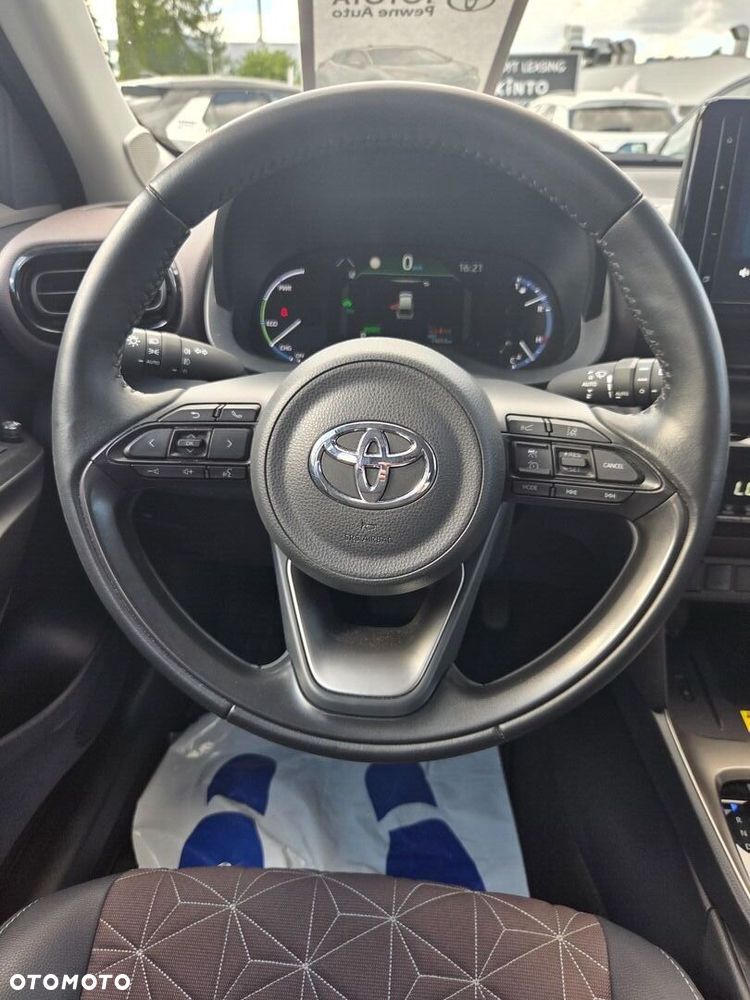 Toyota Yaris Cross - 17