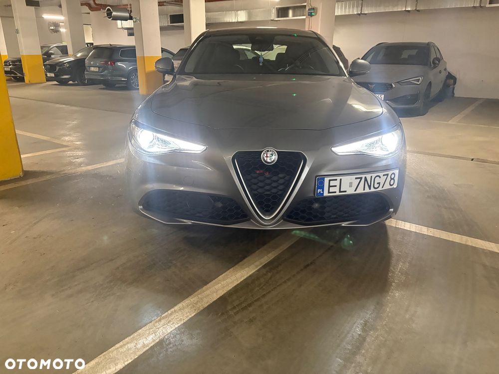 Alfa Romeo Giulia 2.2 AT8 Super - 3