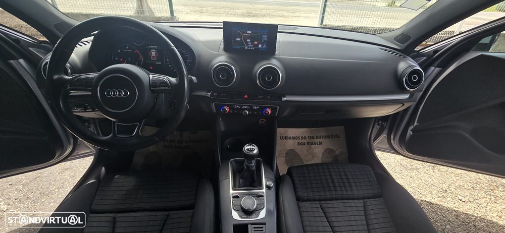 Audi A3 Sportback 1.6 TDI S-line - 29