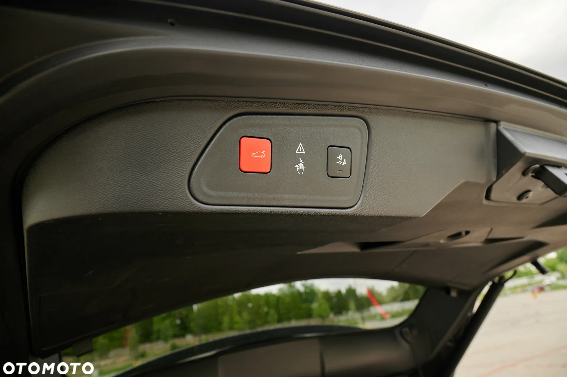 Peugeot 3008 1.2 PureTech Allure S&S EAT6 - 13