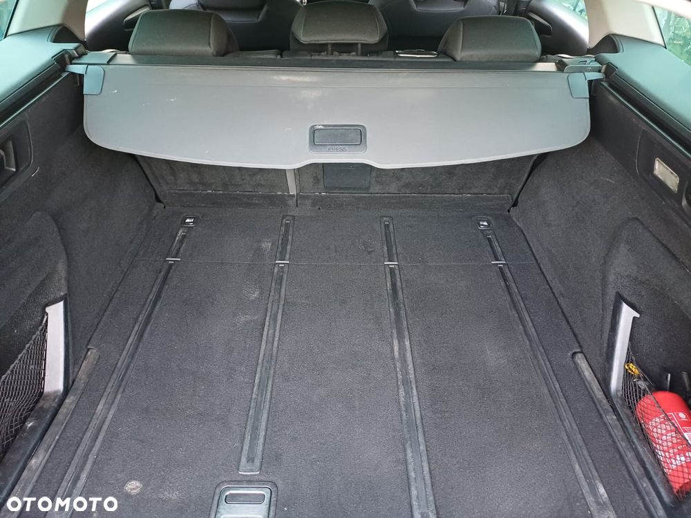 Citroën C5 1.6 HDi Dynamique Equilibre Navi - 33