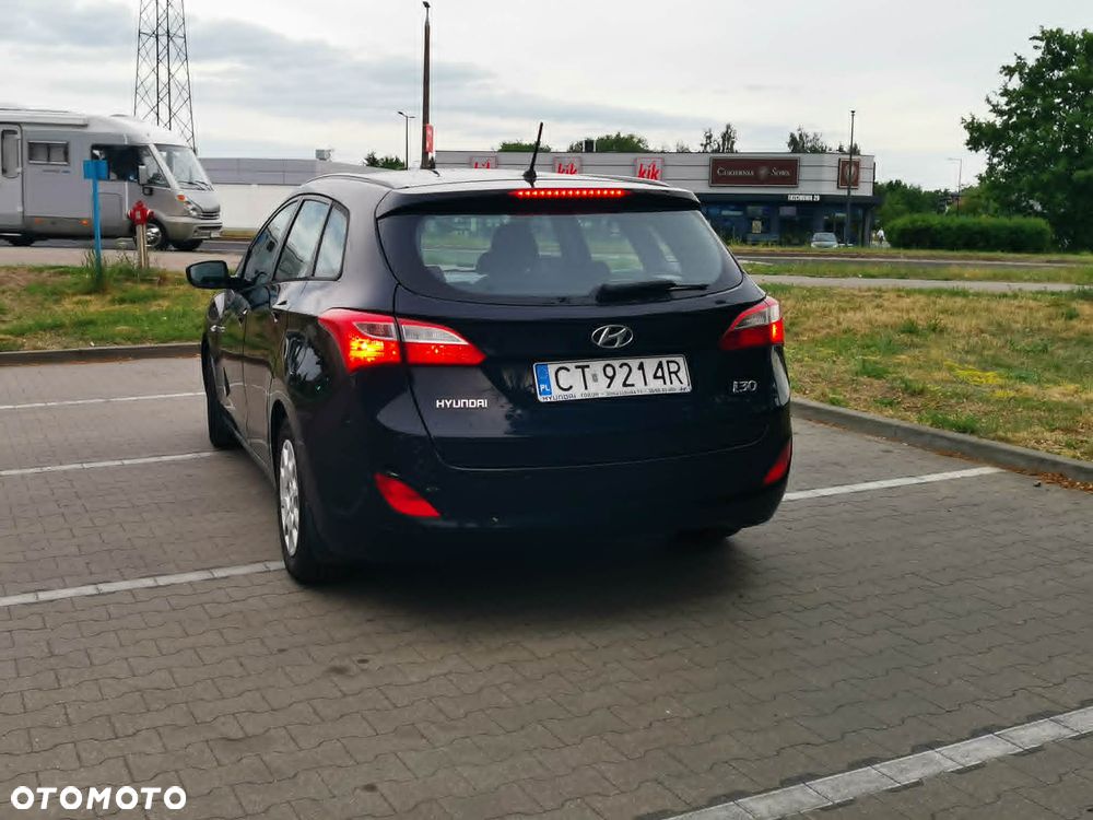 Hyundai i30 1.6 CRDi Classic + - 5