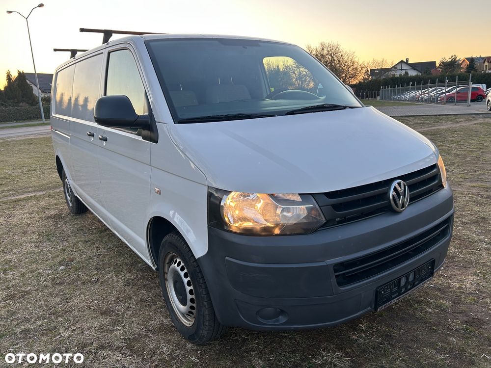 Volkswagen Transporter - 1