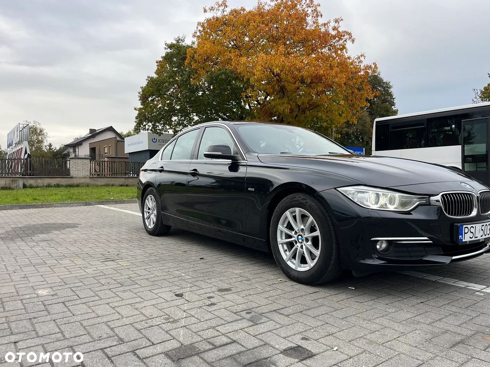 BMW Seria 3 320d Efficient Dynamic Edition Blue Performance Luxury Line - 13