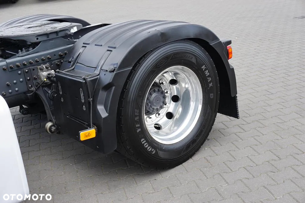 Volvo FM / 450 / ACC / EURO 6 / PEŁNY ADR / WAGA 6692 KG / KOMPRESOR - 40
