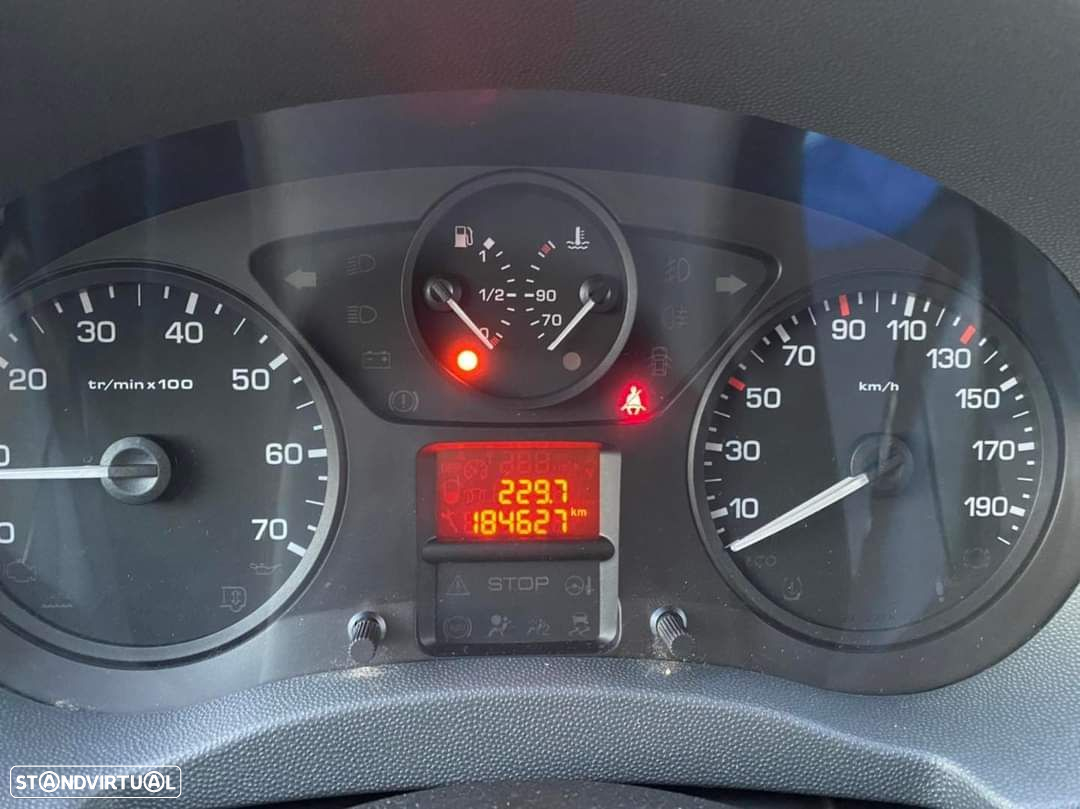 Peugeot Expert 1.6 HDi L2H1 Semi-Vidrado - 13