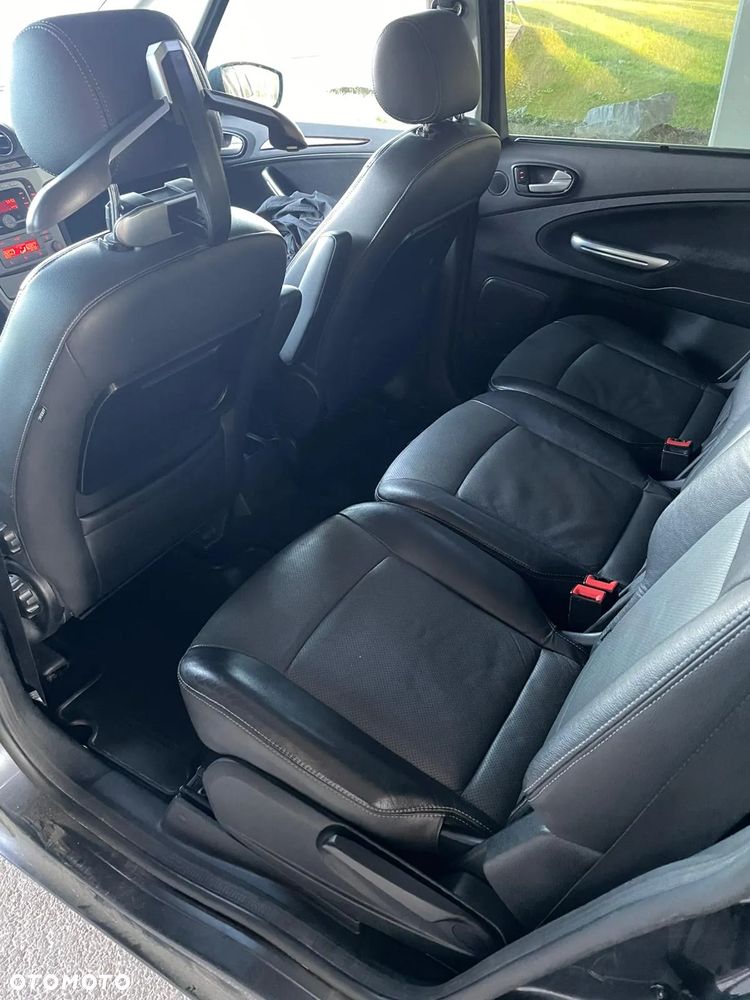 Ford Galaxy 2.0 Ghia - 15