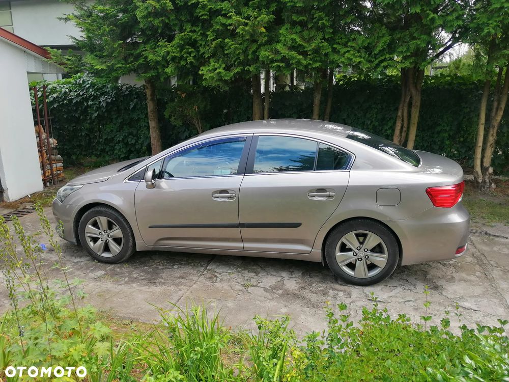 Toyota Avensis 1.8 Prestige - 6
