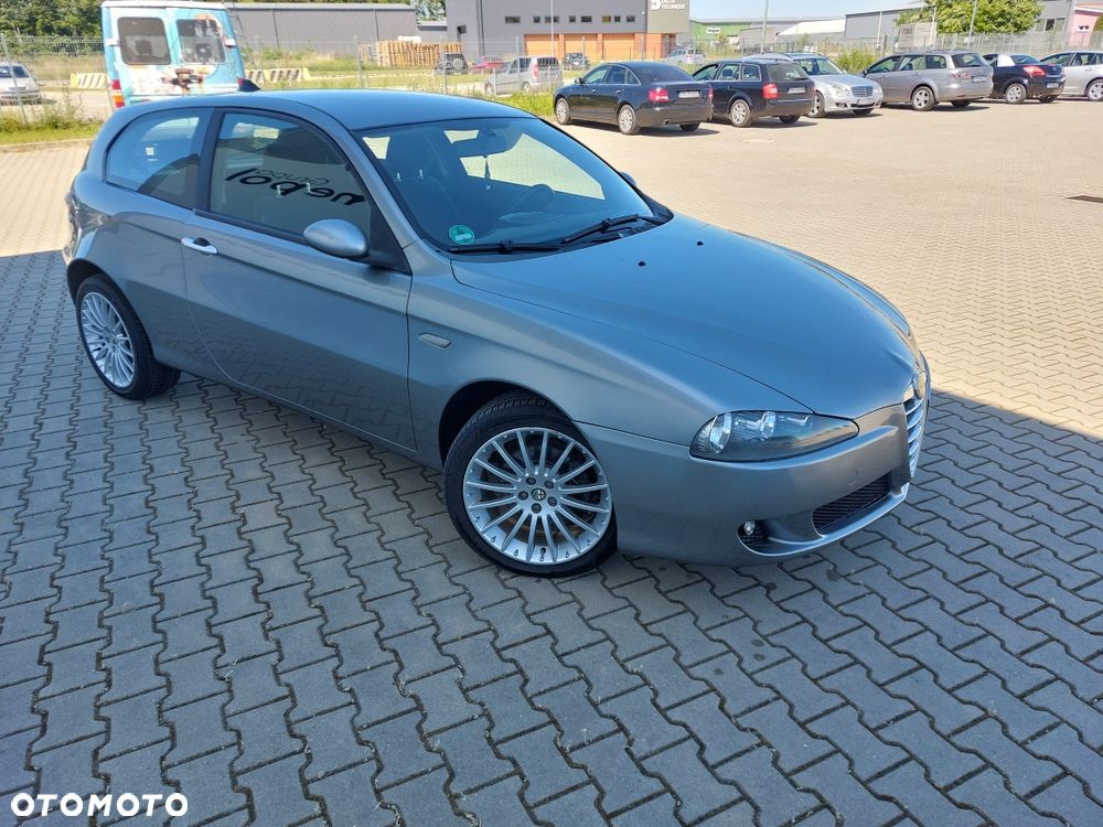 Alfa Romeo 147 - 4
