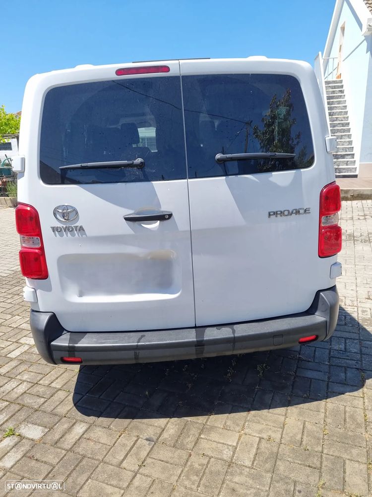 Toyota Proace 9 lugares - 3