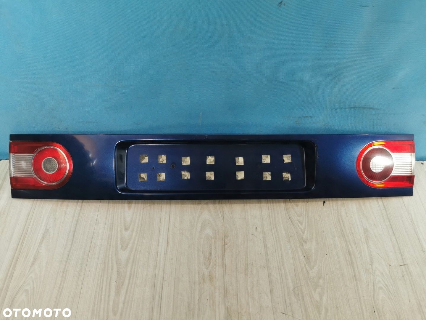 VW Sharan I 1 Lift 00/10 blenda klapy lampy tył - 1