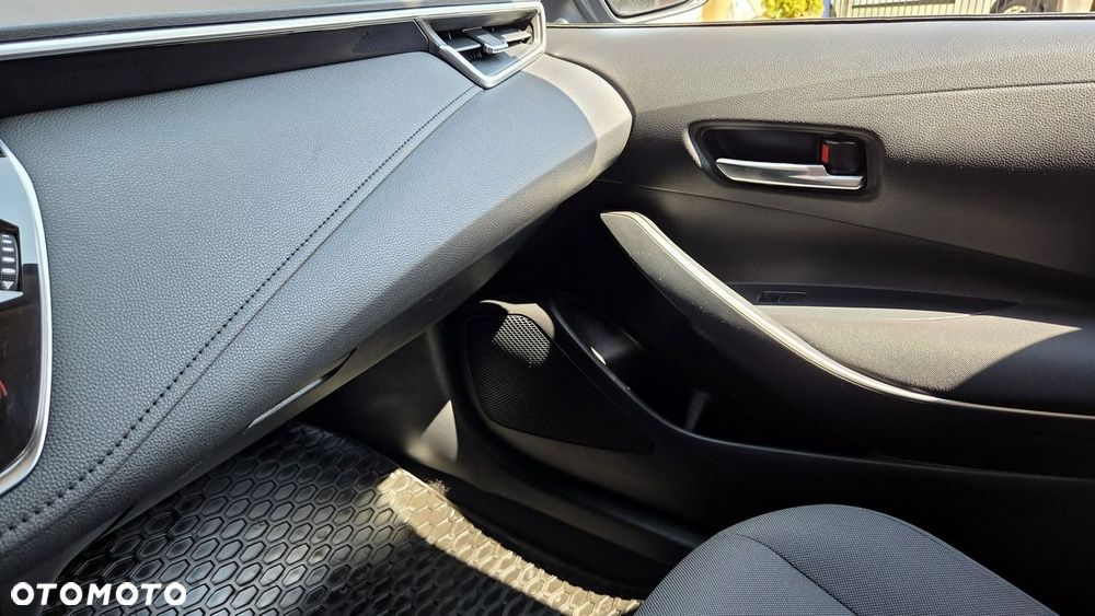 Toyota Corolla 1.6 Comfort - 31