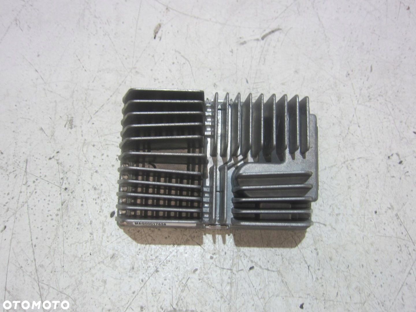 BMW X1 F48 B46 F39 WZMACNIACZ HIFI 9387656 65122622761 65129387656 - 1
