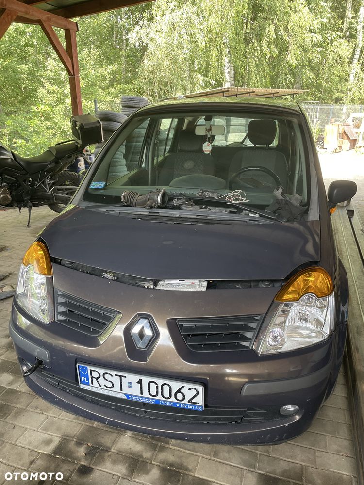 Renault Modus - 1